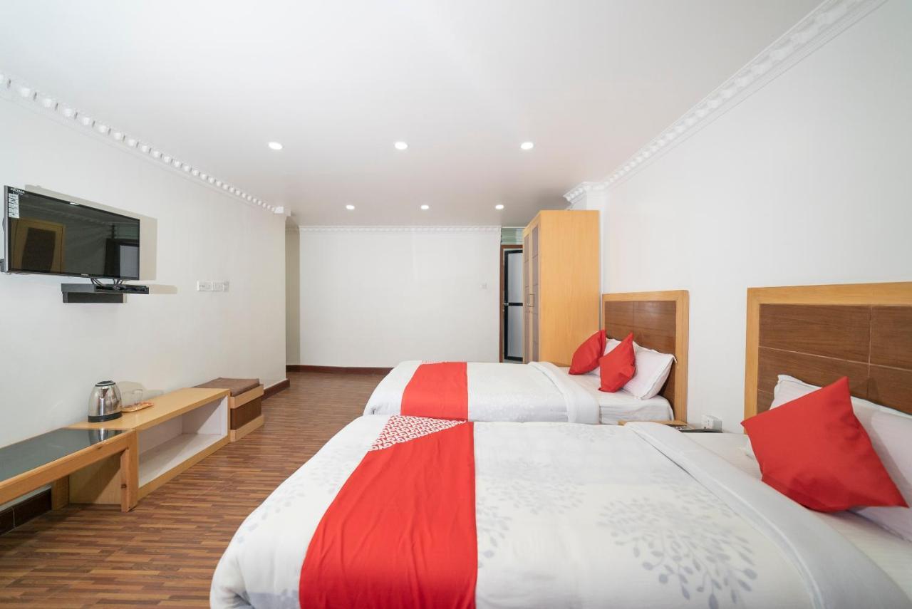 Oyo 318 Hotel Pancha Buddha Катманду Экстерьер фото